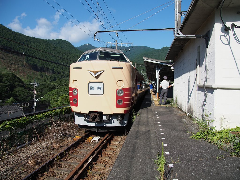 「臨時」列車