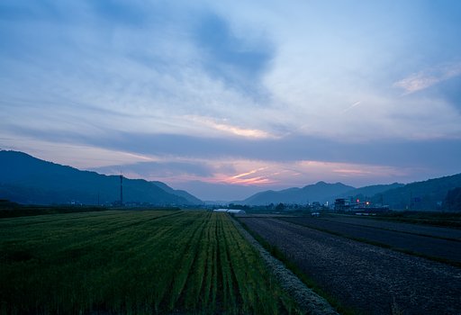黄砂の日の夕焼け・・。