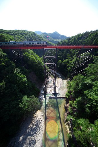【風を感じて】吹き抜ける谷風
