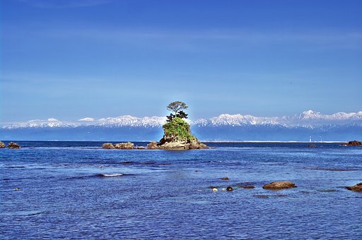 【空】　雨晴海岸