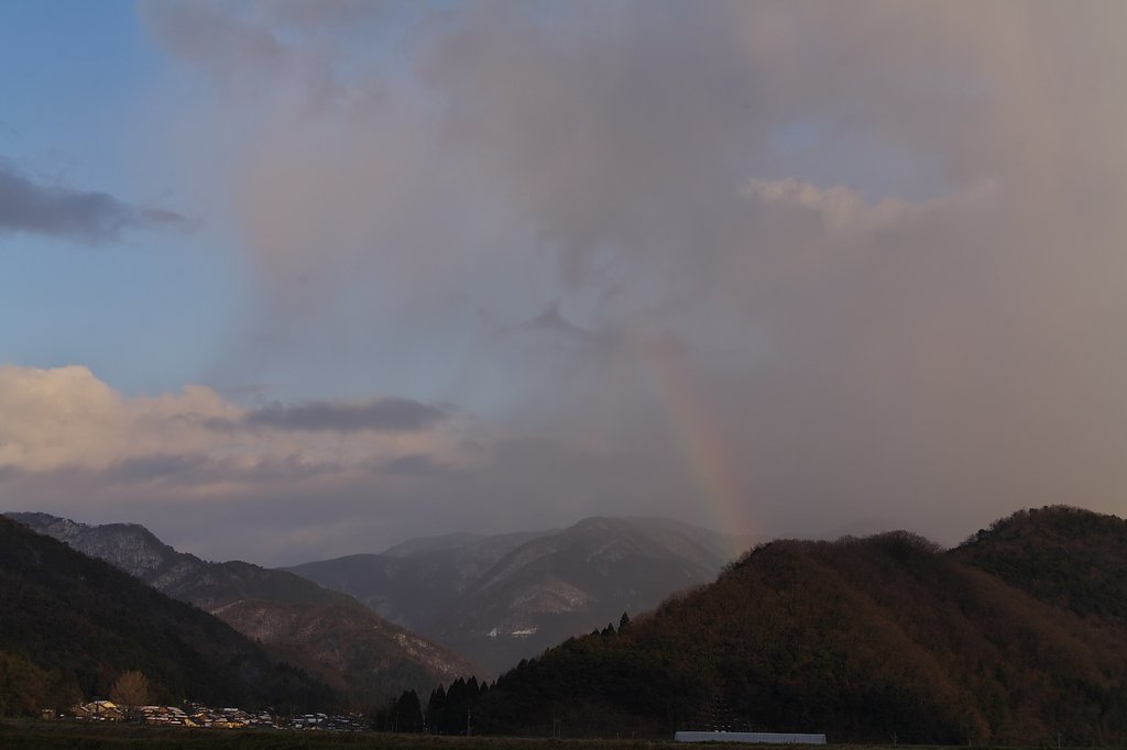 少しだけ虹が・・