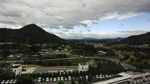 雲の切れ行く【空】