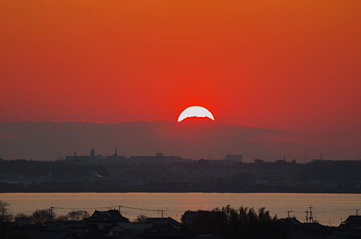 【逆光】大晦日の落陽・・・
