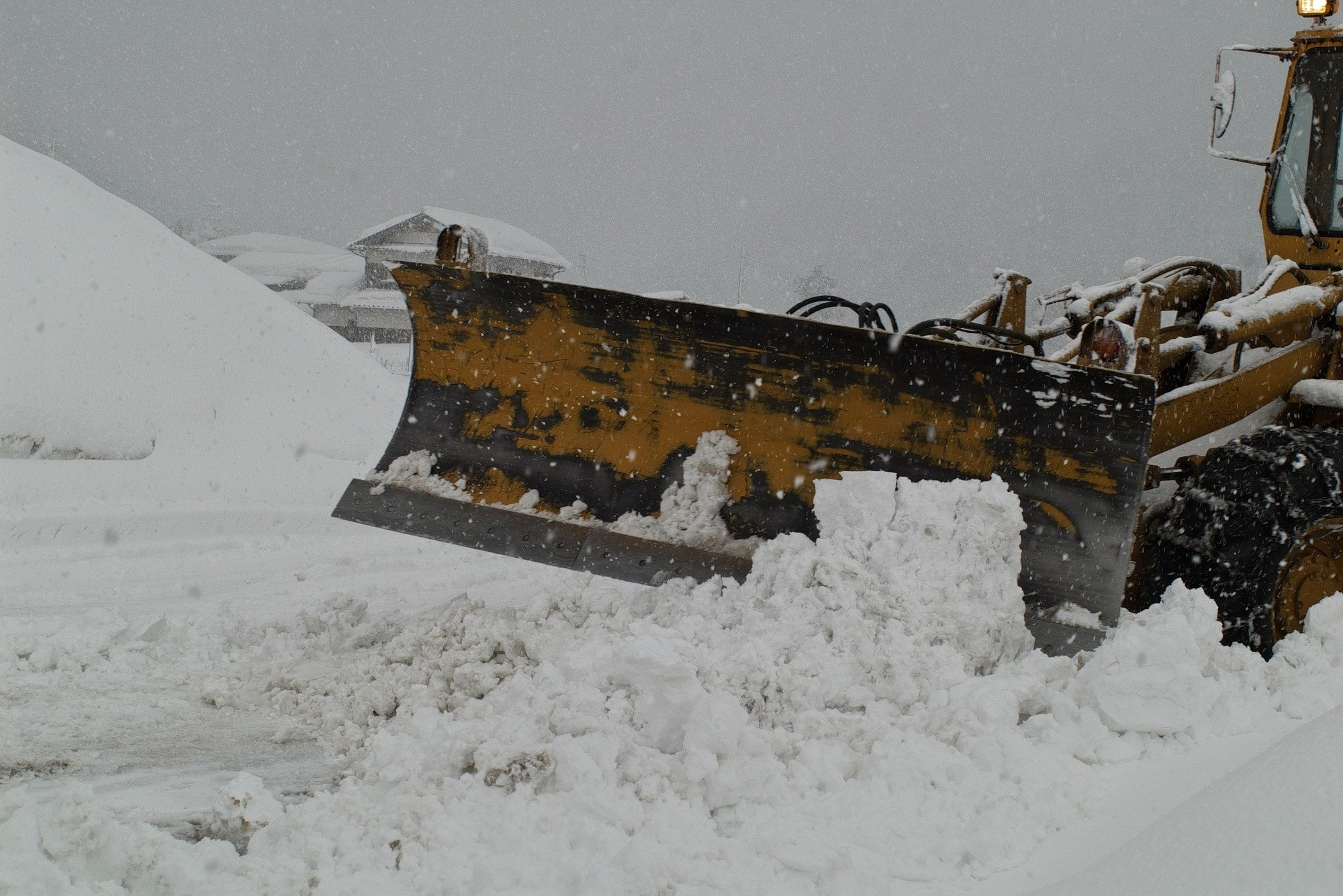 バス停付近の除雪!