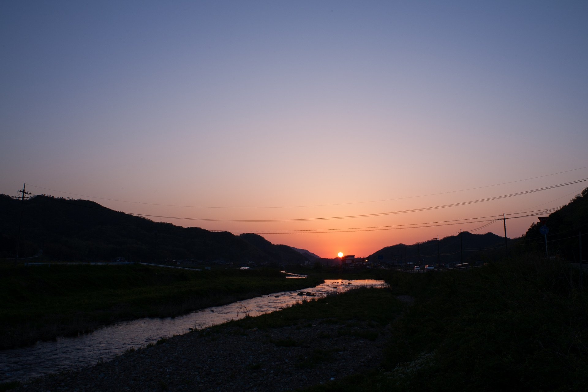 雲ひとつ無い夕焼け・・