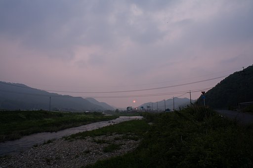 黄砂の夕焼けが・・