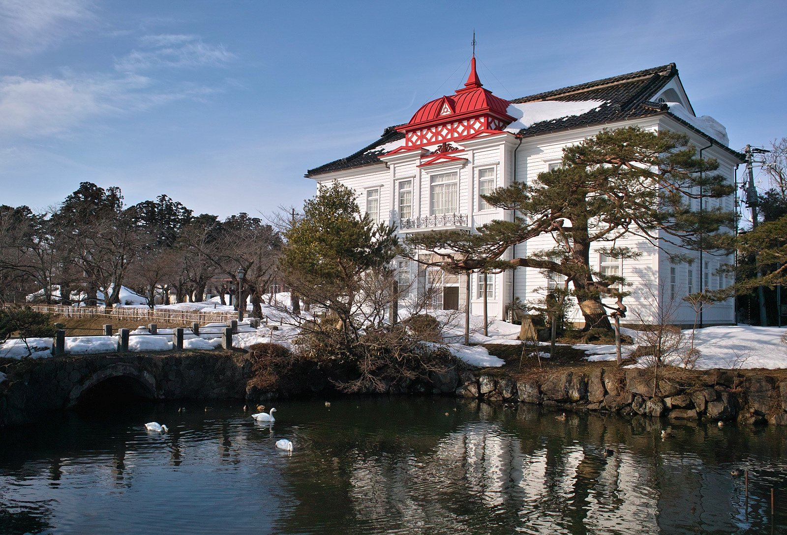 鶴岡　大宝館