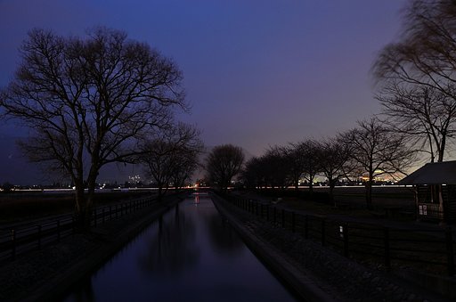 春霞の夕闇
