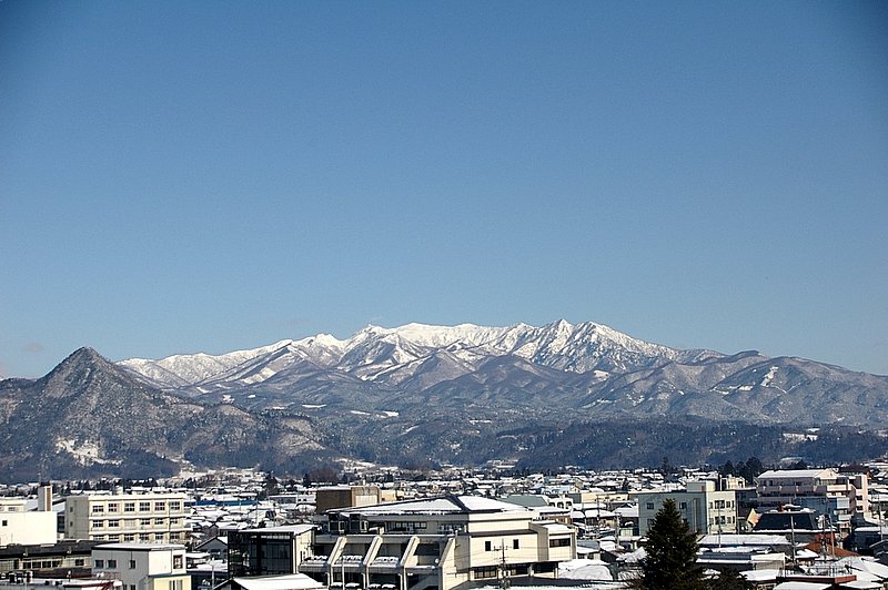 武尊連山