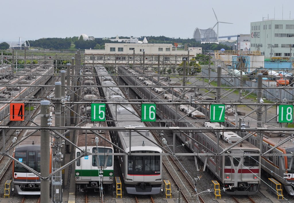 東京メトロ新木場検車区