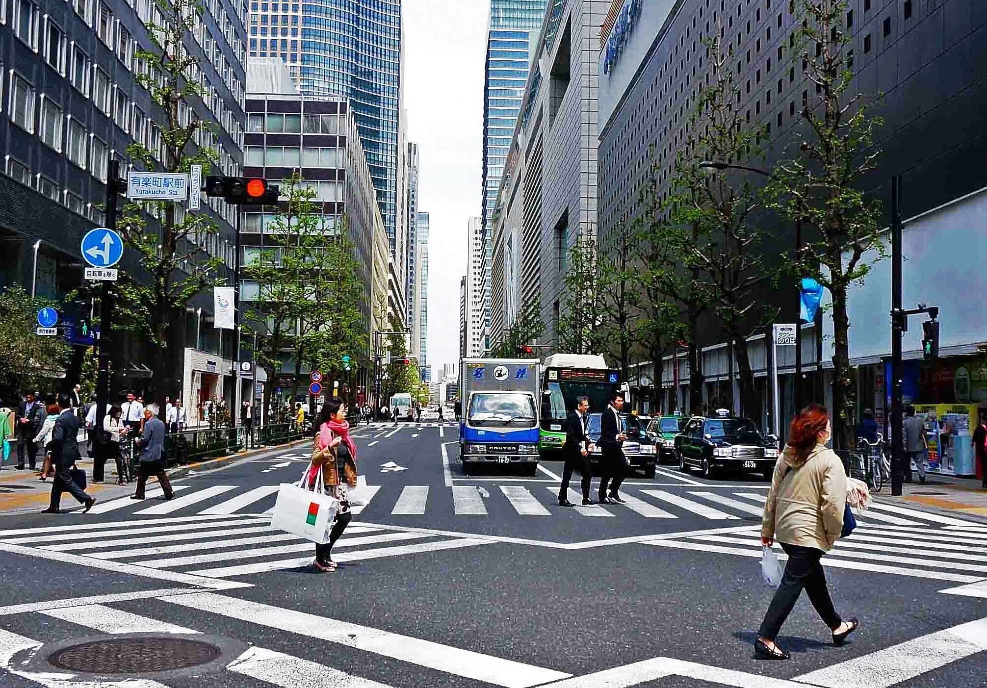直進は「丸の内」