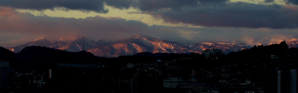 染まる蔵王のお山