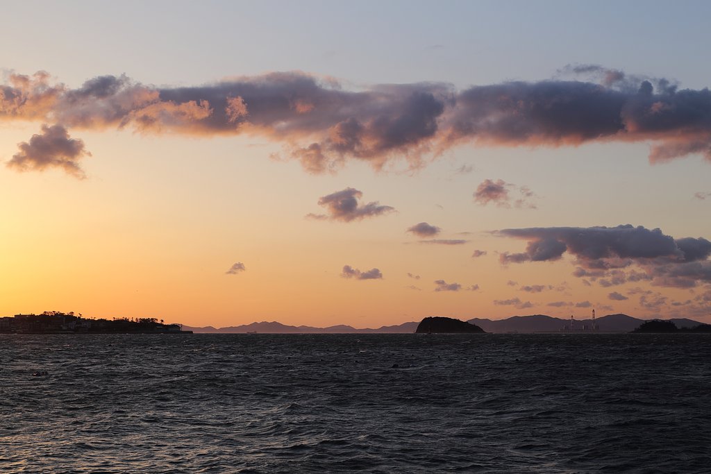 海原と島々