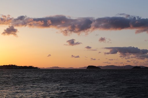 海原と島々