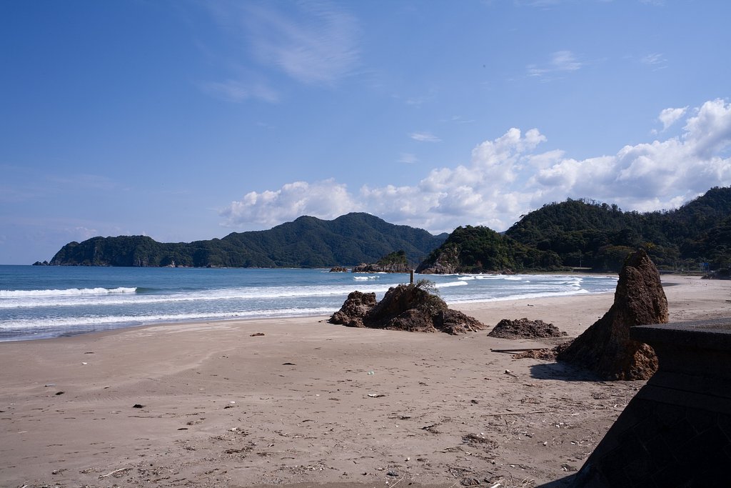 兵庫県境の岬を。