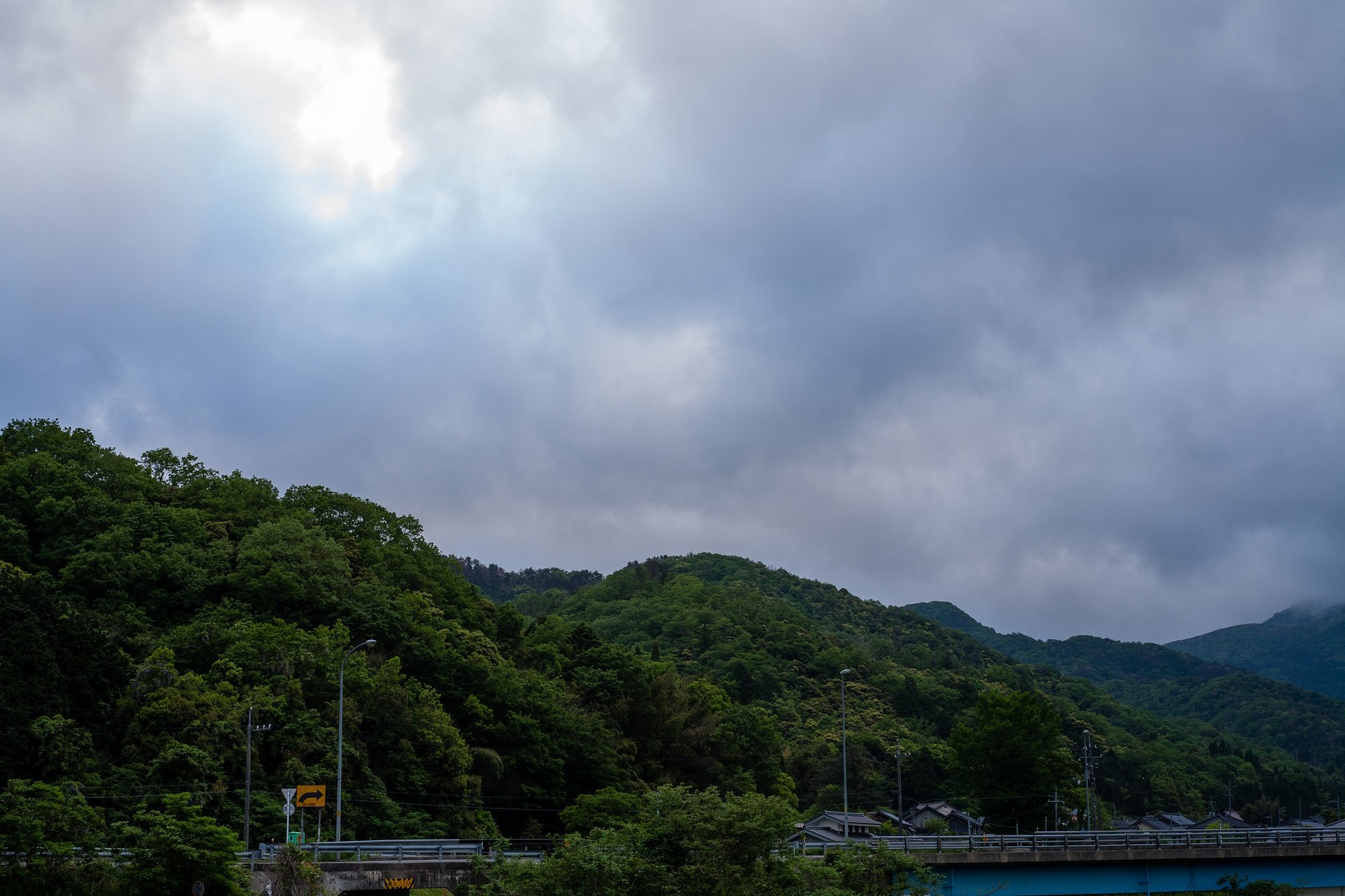 曇り空の朝。