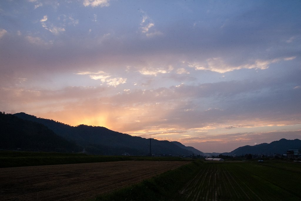 夕焼けは見られない思っていたのに・・。