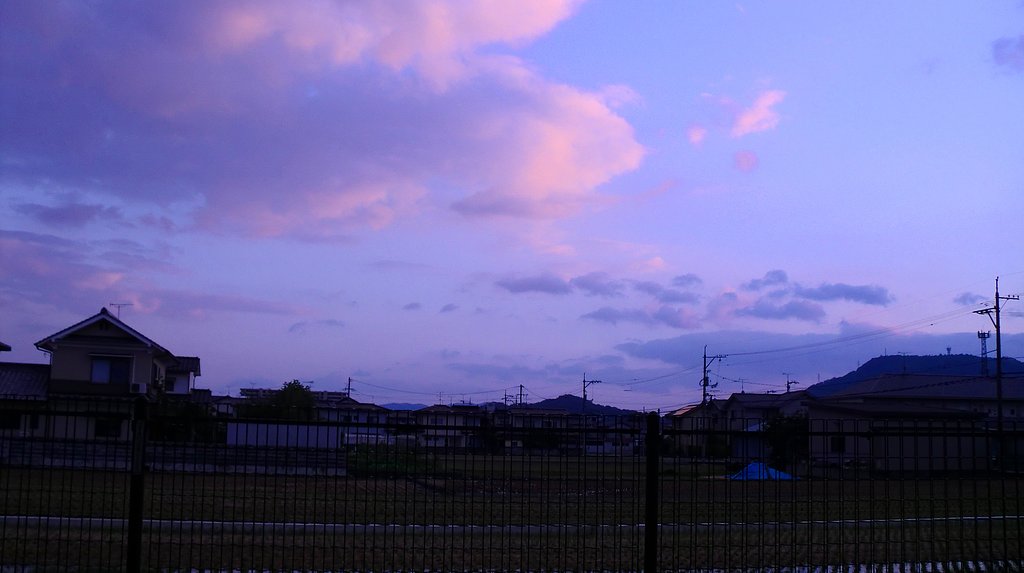 僅かに焼けた夕暮れ