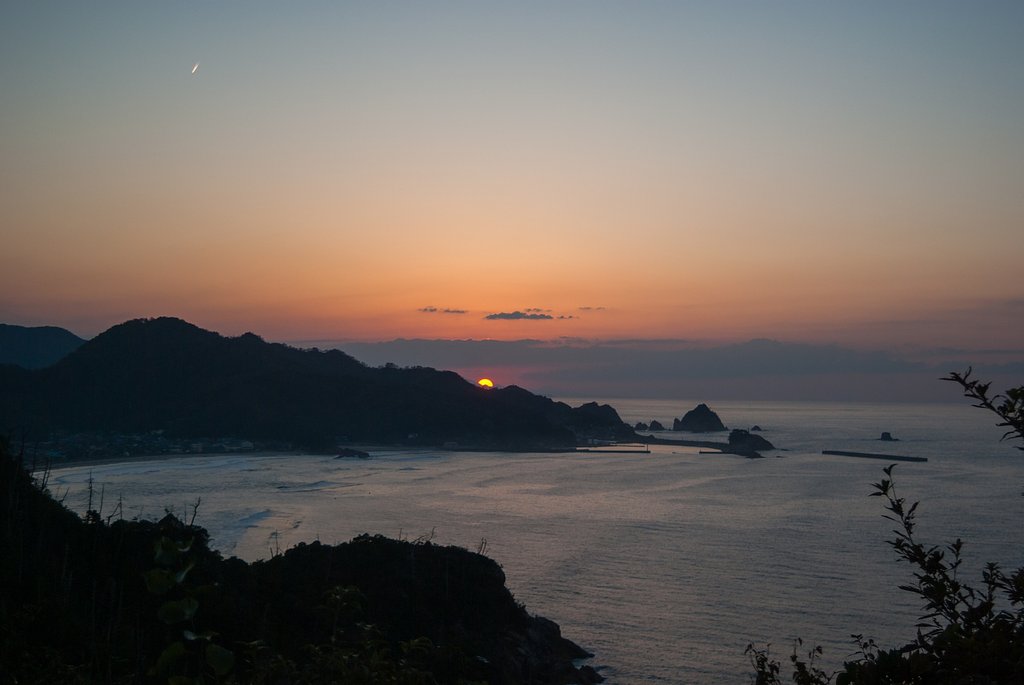 日没直前の夕日・・。