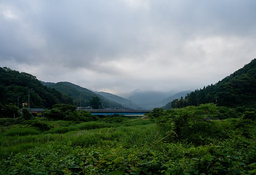 雲が多い朝・・。