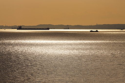 【光】輝く海