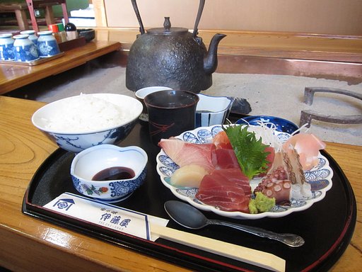 今日のお昼はルン♪