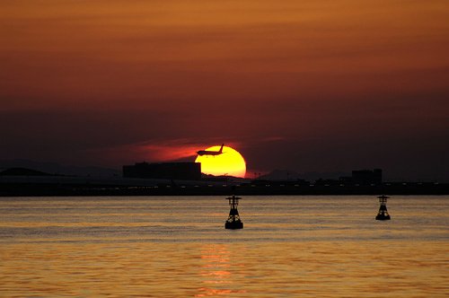 もう冬の空じゃないですね