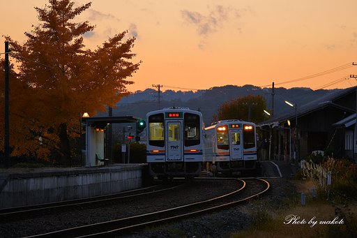 夕暮れの交換風景