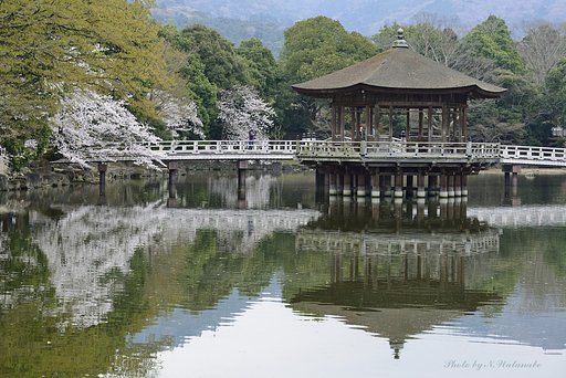 浮見堂