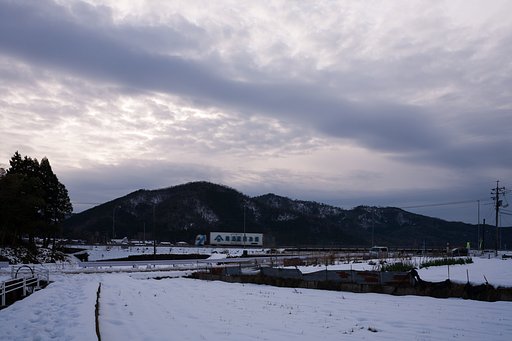 日が陰る・・。