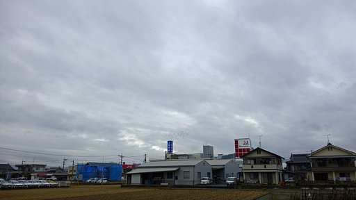 目まぐるしい空模様