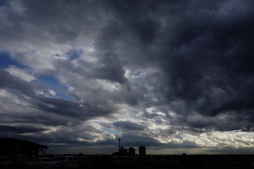 大晦日の曇り空
