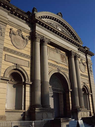 奈良国立博物館