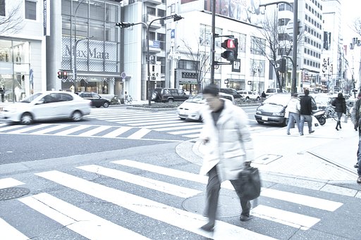 「動」　赤信号