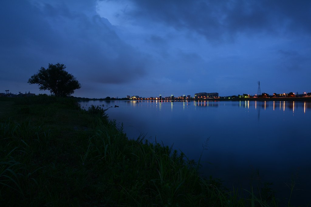 雲流れる