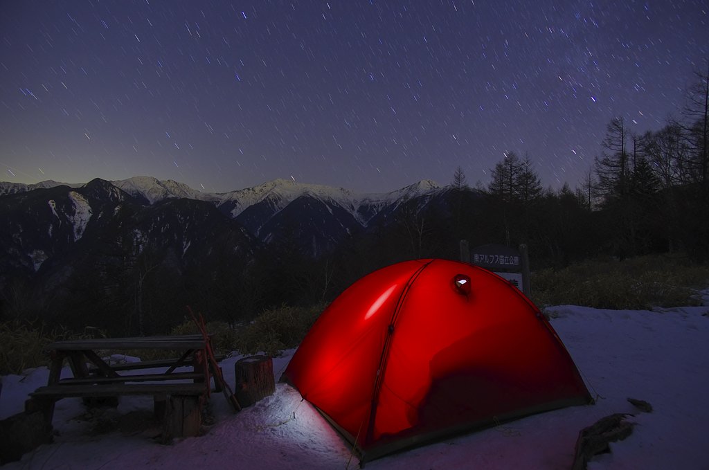 星飾白峰