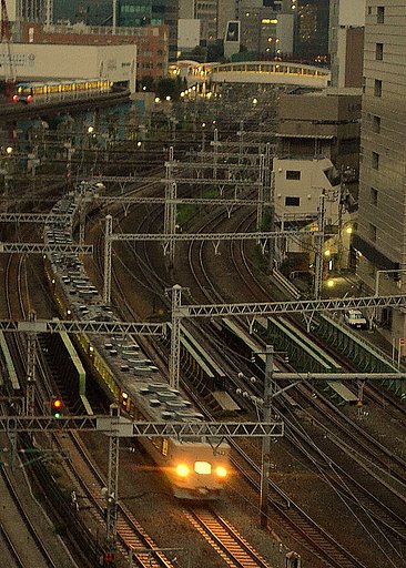 夜行快速「ムーンライトながら」