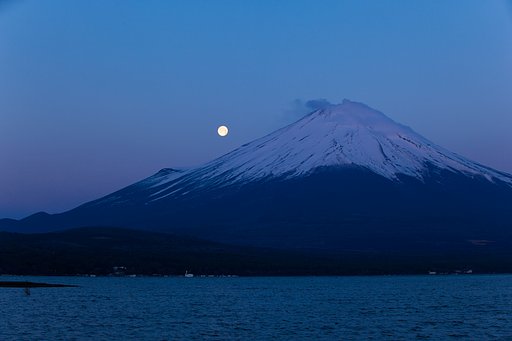 見上げたらモーニングムーン