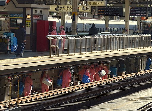 東京駅のホーム下の風景