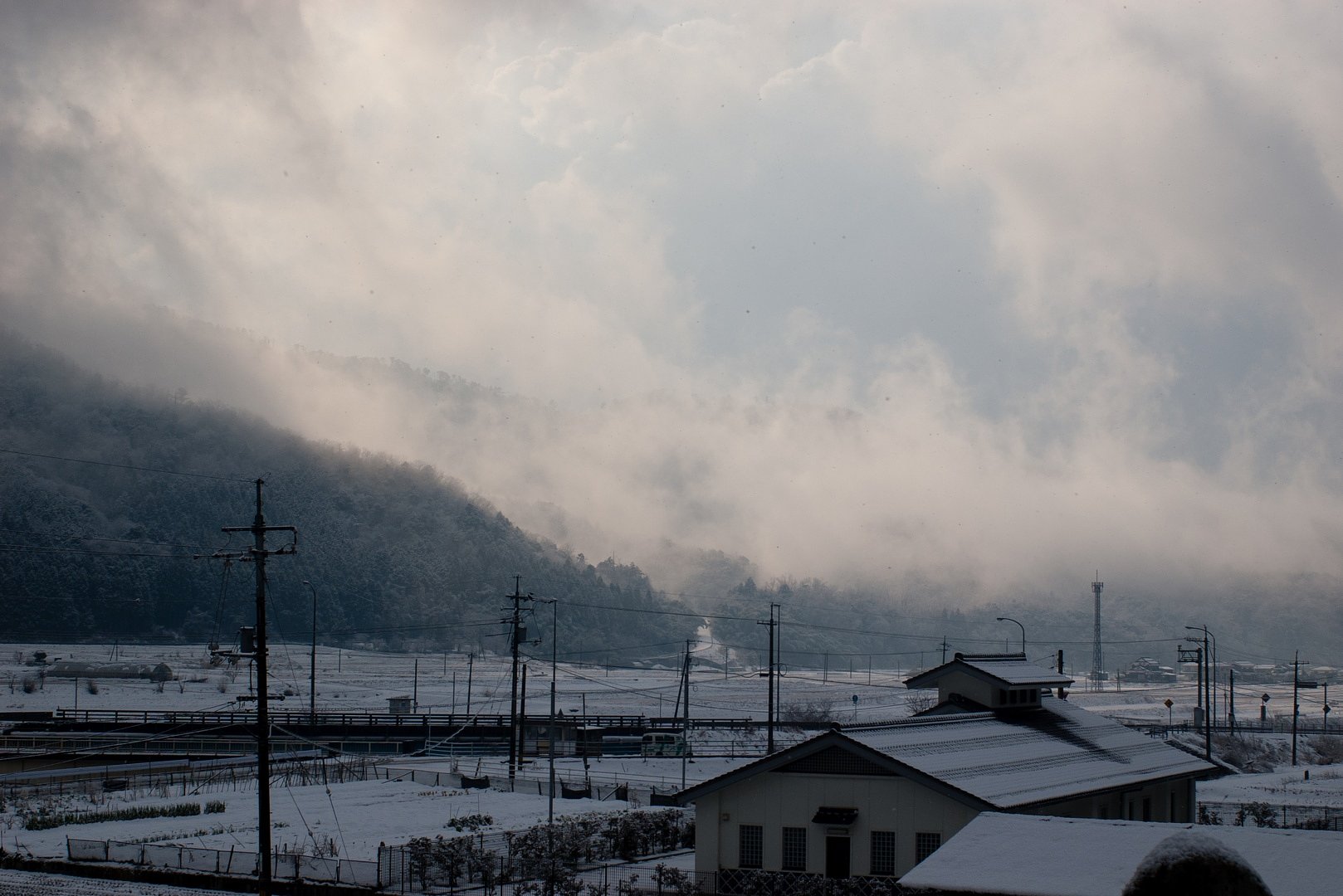 雪が降り続いています。