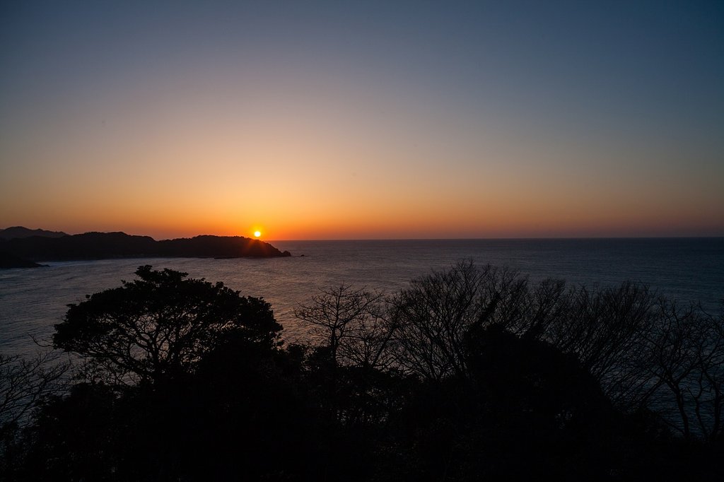 日没前の夕焼け。