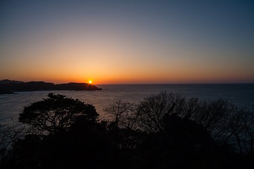 日没前の夕焼け。