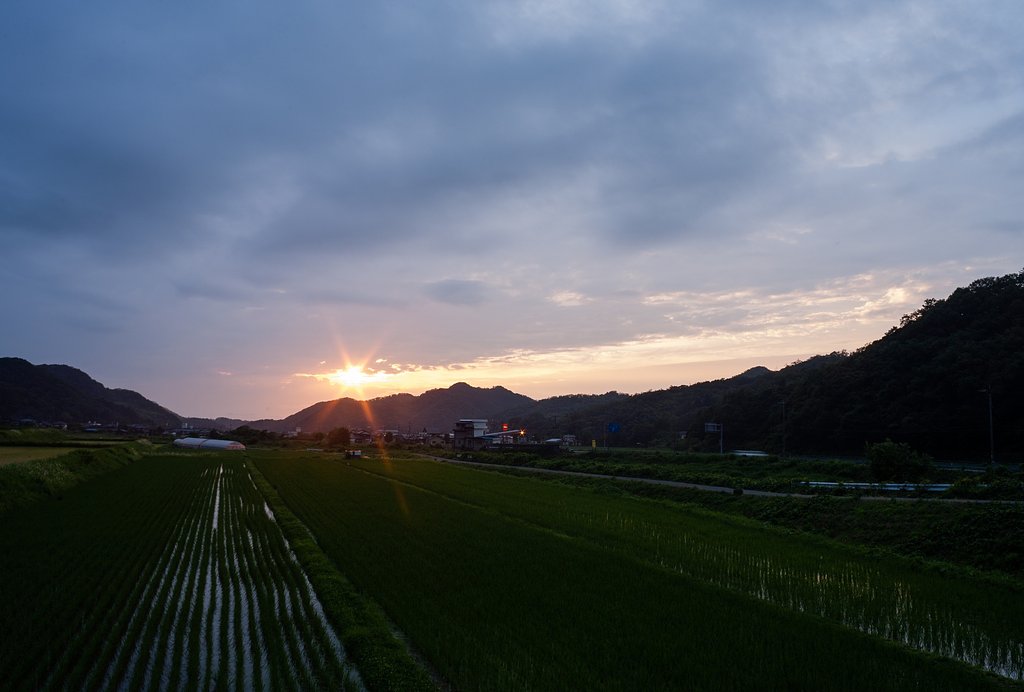 梅雨の夕焼け・・。