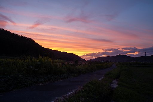 日没後は美しい夕焼けに。