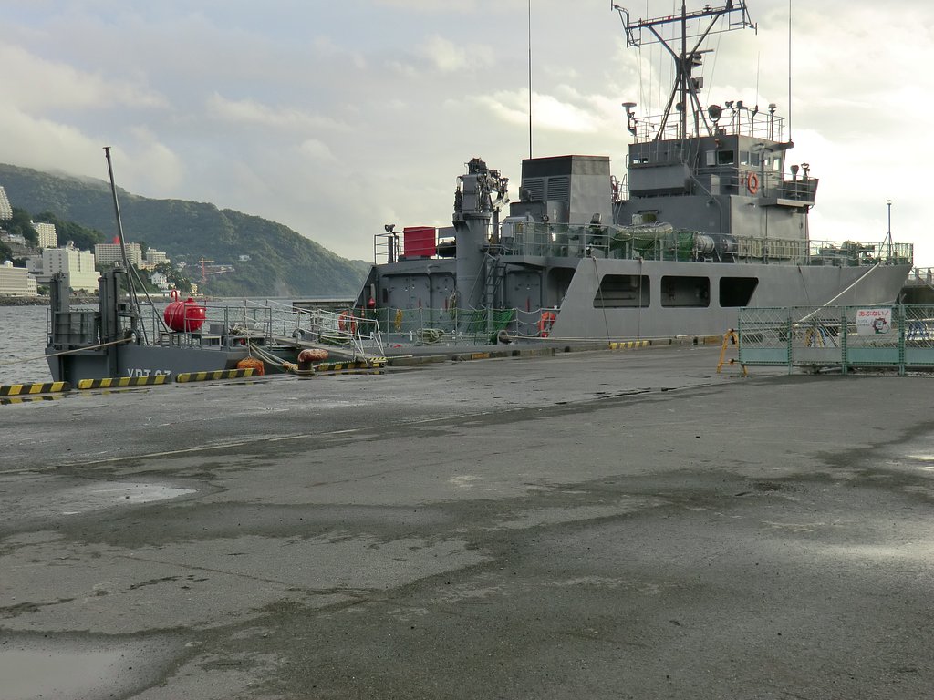 自衛海上隊艦船ＹＤＴ０３
