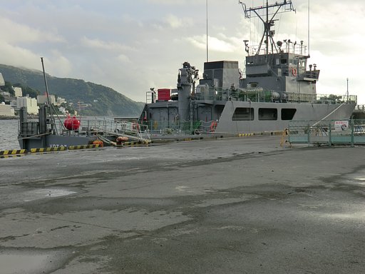 自衛海上隊艦船ＹＤＴ０３