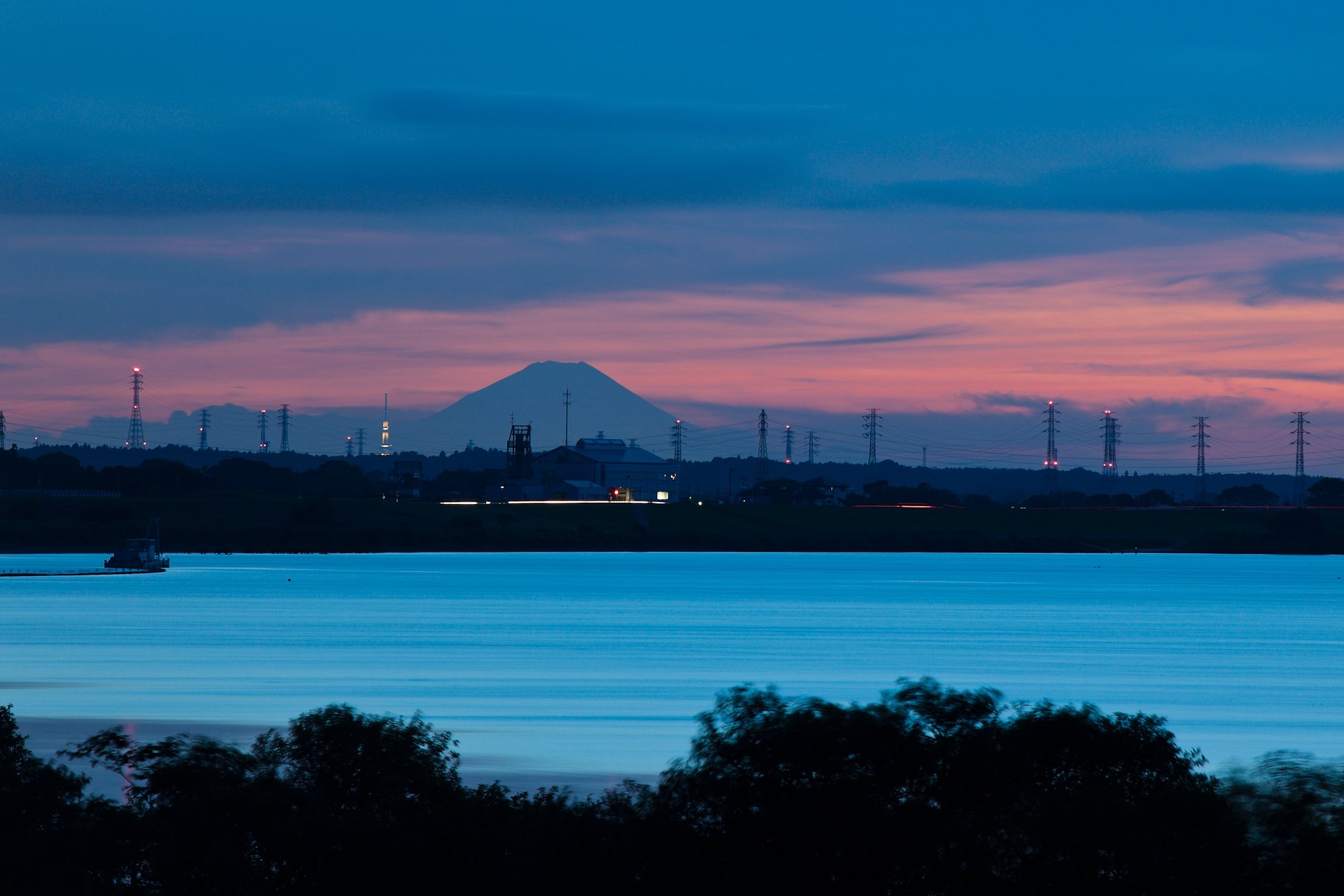 富士山、鉄塔、スカイツリー