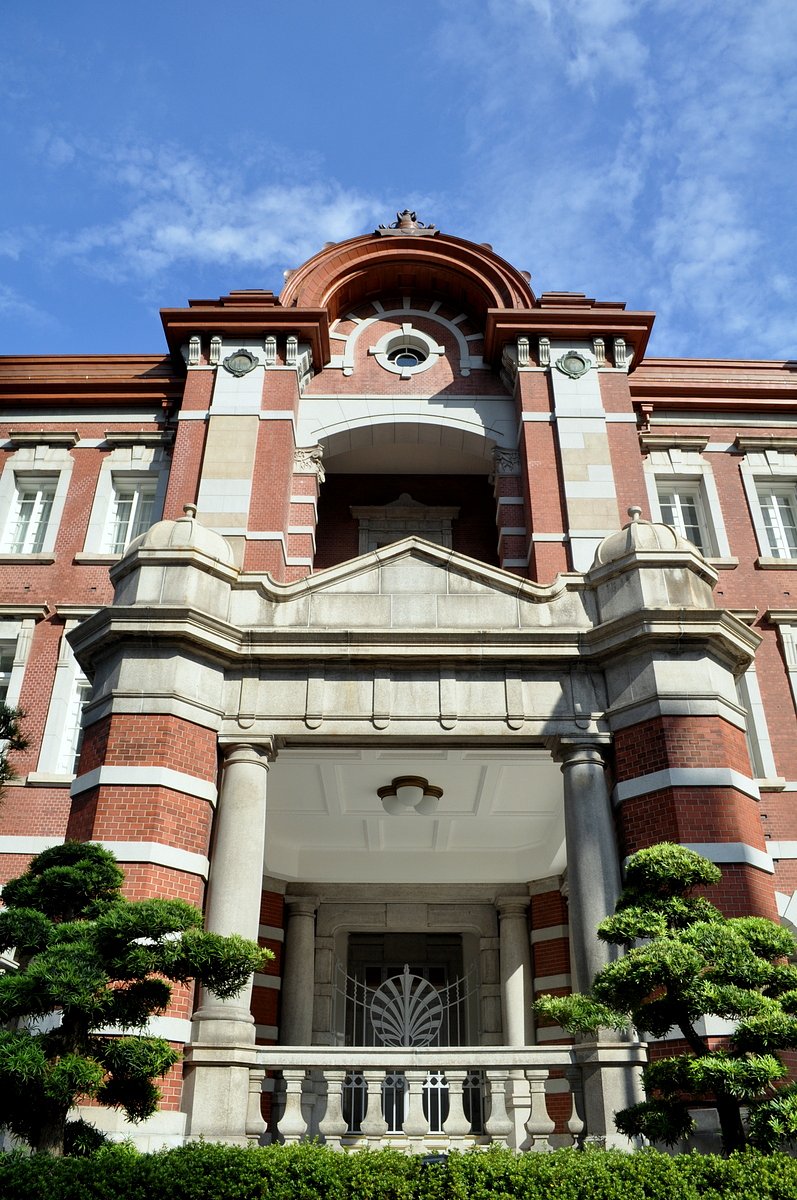東京駅舎復元工事完了間近２