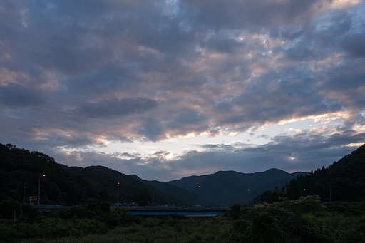 今朝の朝日の出前・・。