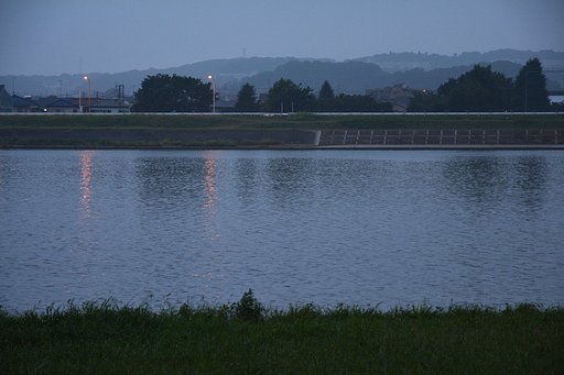 戻り梅雨の朝